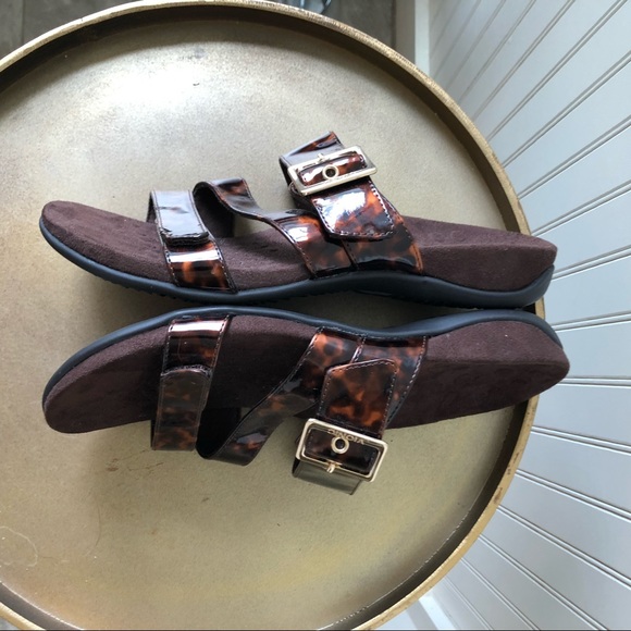 VIONIC | SKYLAR COMFORT SLIDES | TORTOISE BROWN PATENT LEATHER | SIZE: 8 | EUC - Picture 6 of 9